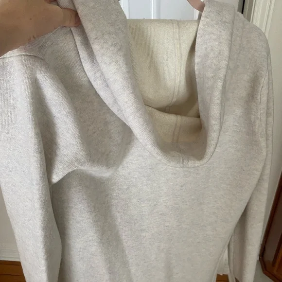 Marino & Cashmere blend hooded sweater - Picture 4 of 5
